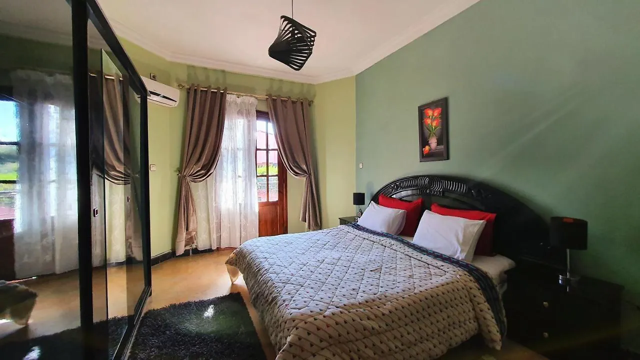 Oranger Family House City Center, Private Large House, Terasse Garden View, Free Parking Marrakesh Morocco