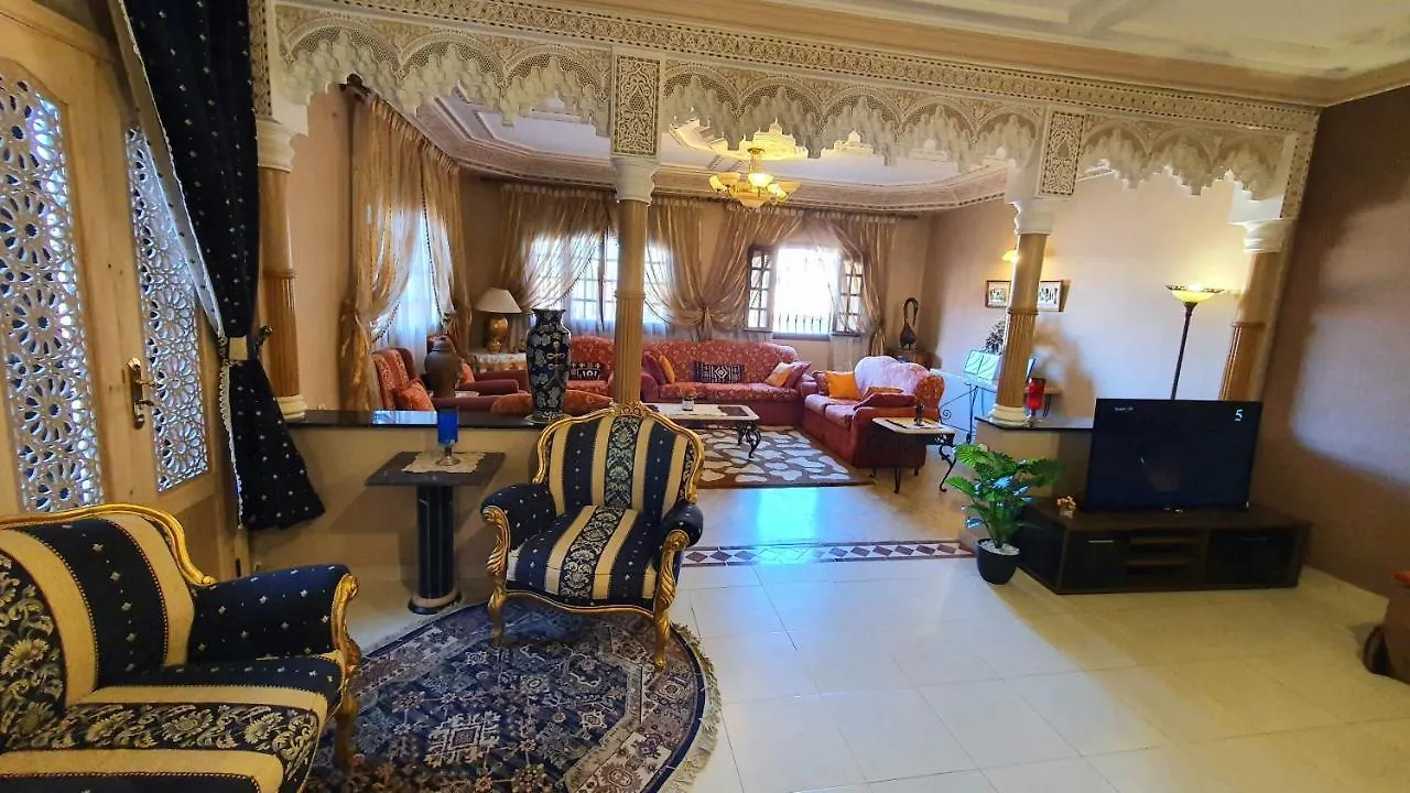 Oranger Family House City Center, Private Large House, Terasse Garden View, Free Parking Marrakesh Apartment