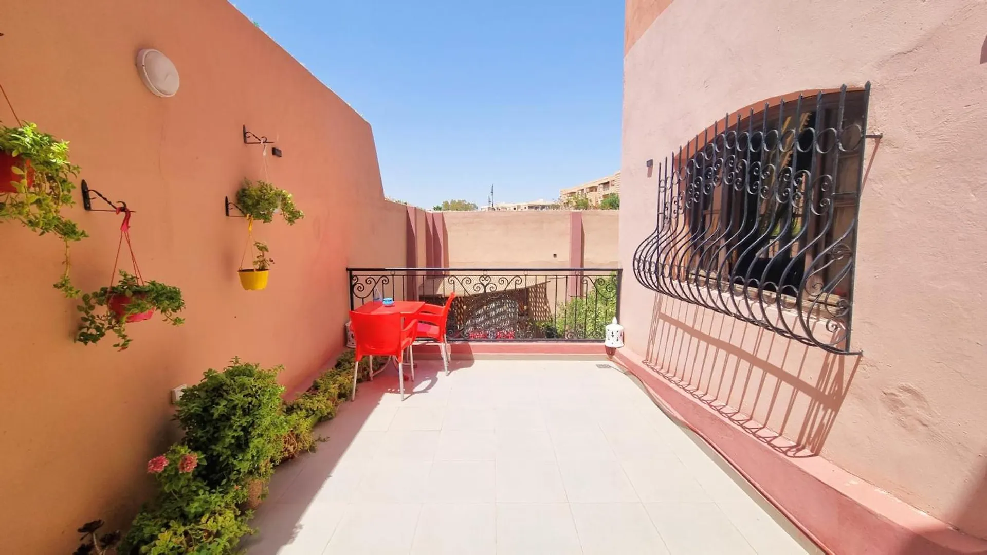 Appartement Oranger Family House City Center, Private Large House, Terasse Garden View, Free Parking Marrakesh