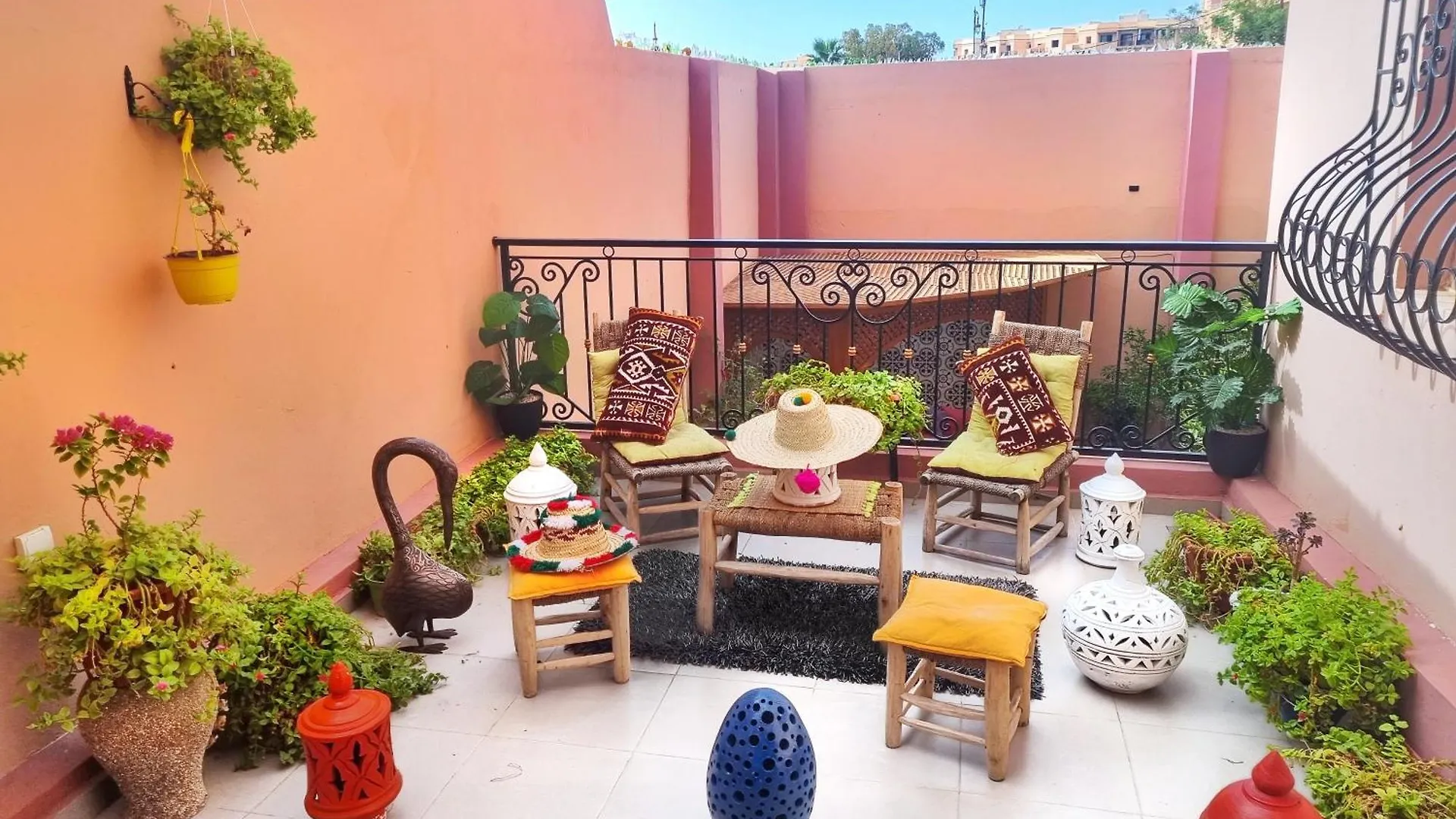 Oranger Family House City Center, Private Large House, Terasse Garden View, Free Parking Marrakesh 0*,