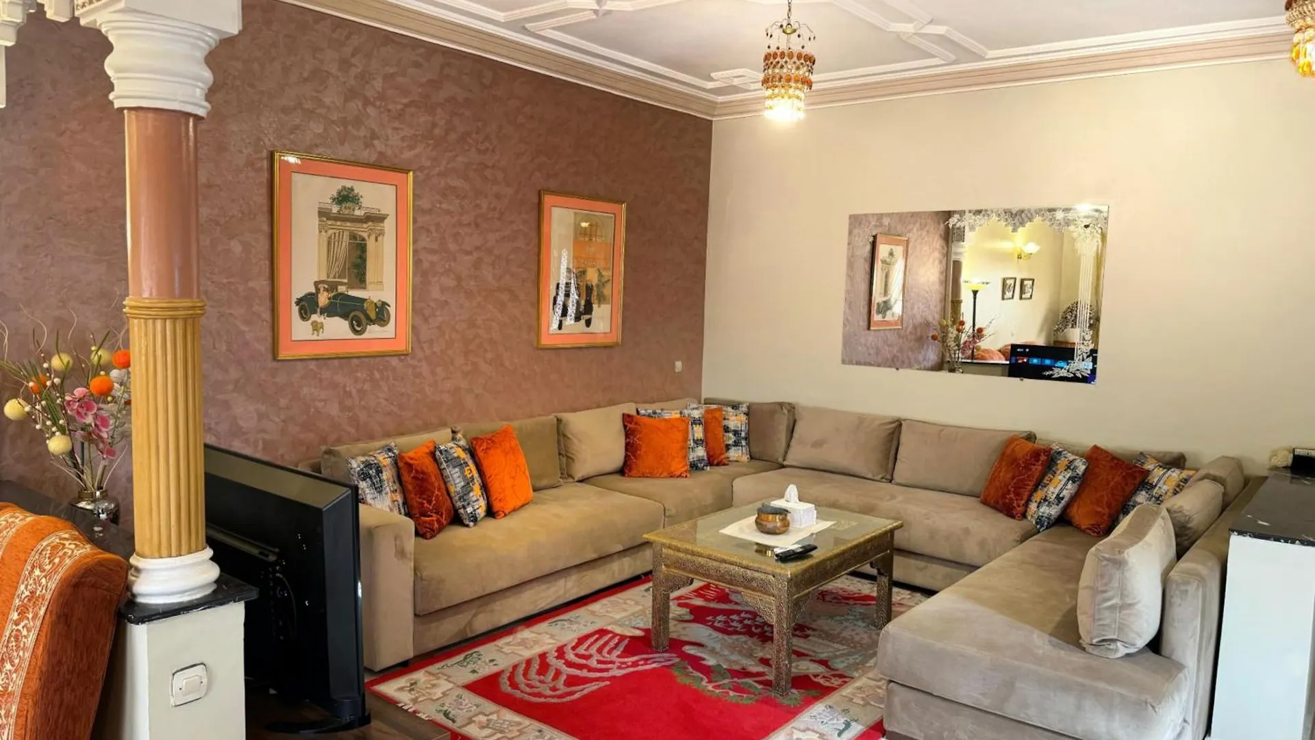 Oranger Family House City Center, Private Large House, Terasse Garden View, Free Parking Marrakesh