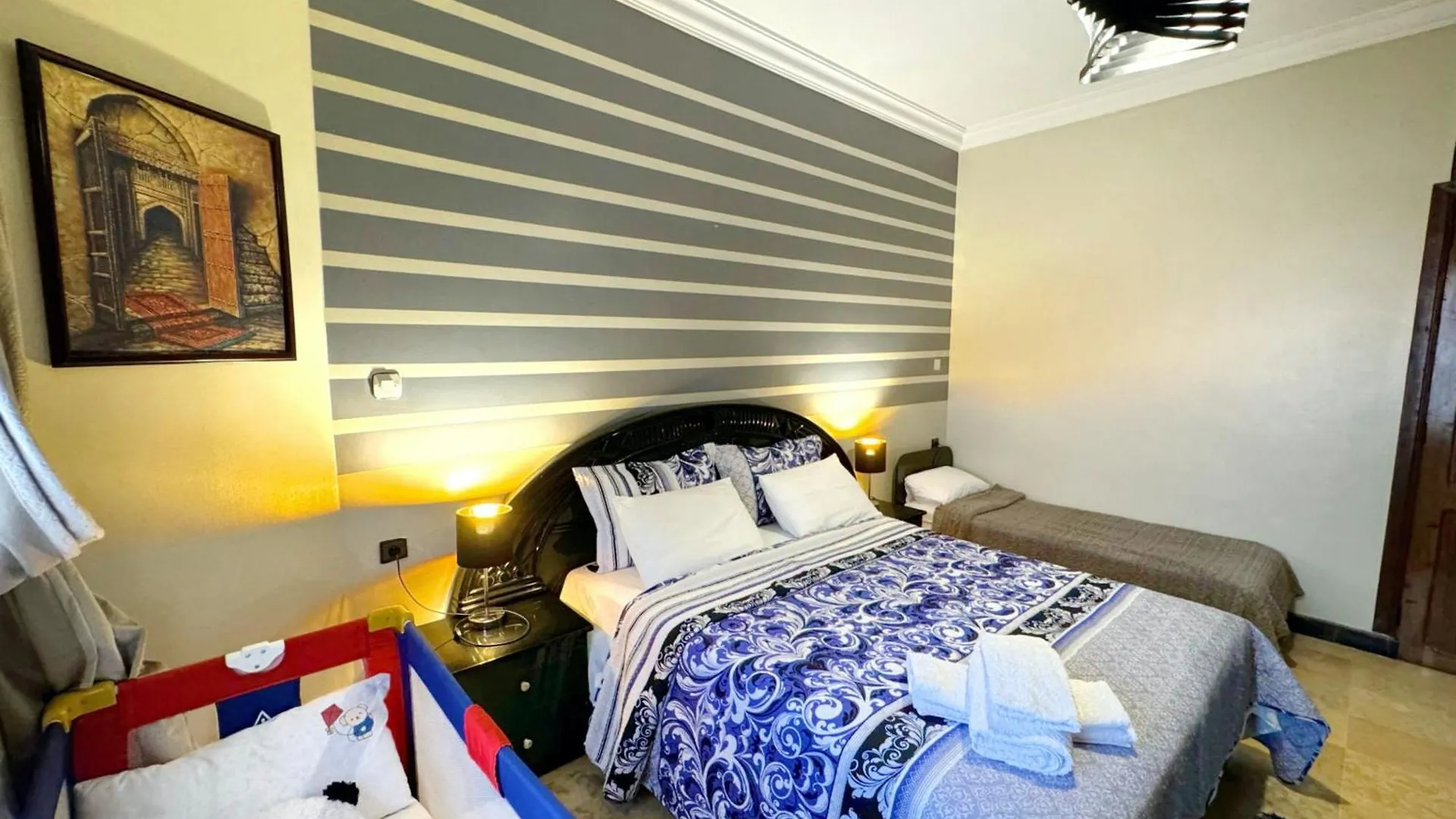 Oranger Family House City Center, Private Large House, Terasse Garden View, Free Parking Marrakesh Morocco